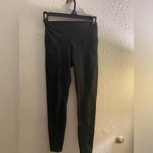 Pink leggings with pockets